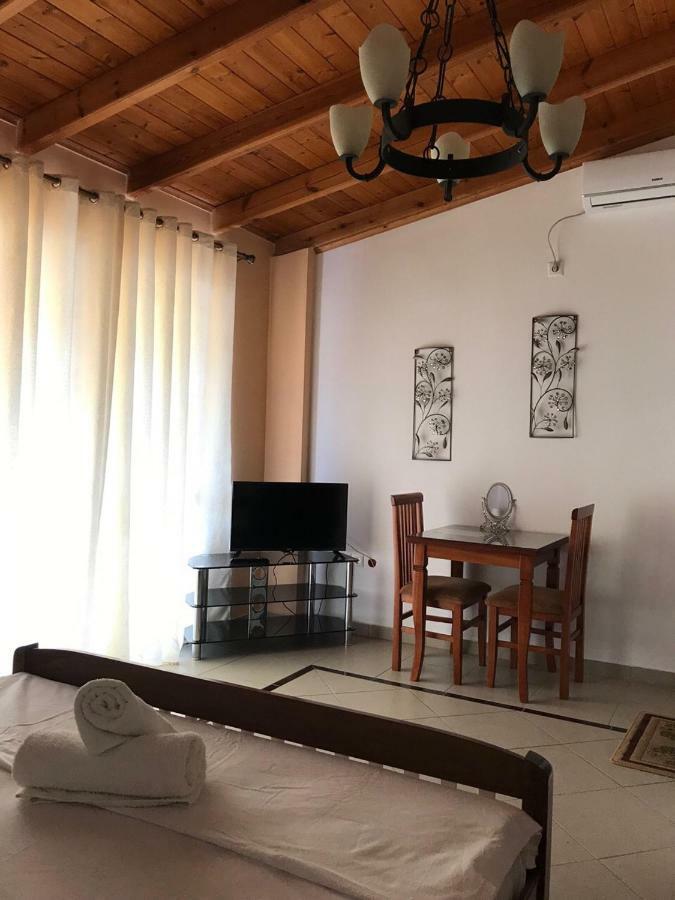 Biraci Residence Ksamil Bagian luar foto